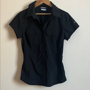 Columbia XS Black Button-Up Short Sleeve Shirt Omni Shade